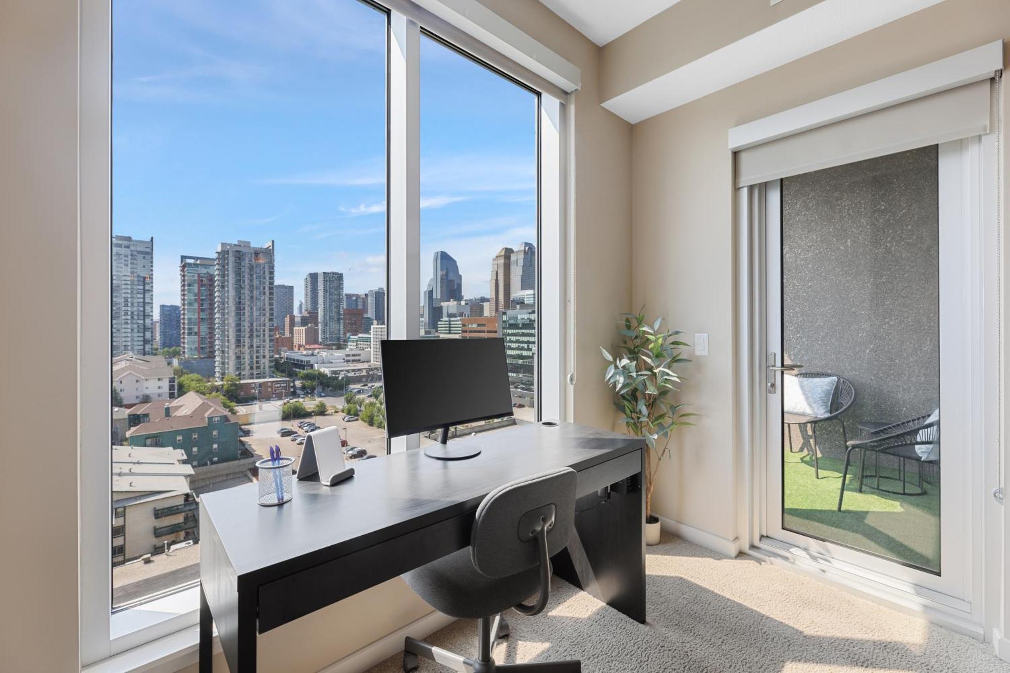 Heart Of Downtown Calgary Spacious Luxury Condo With Stunning Views And Premium Amenities Eksteriør bilde