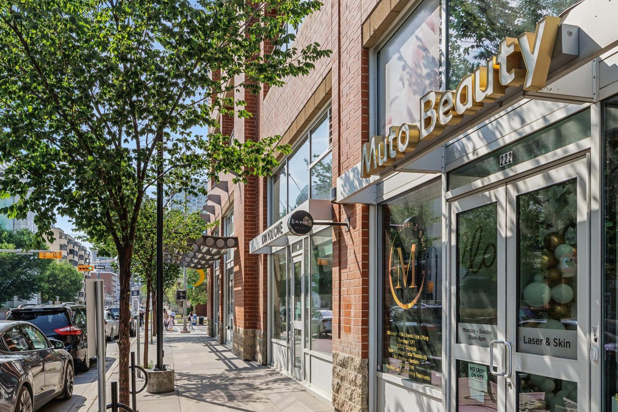 Heart Of Downtown Calgary Spacious Luxury Condo With Stunning Views And Premium Amenities Eksteriør bilde
